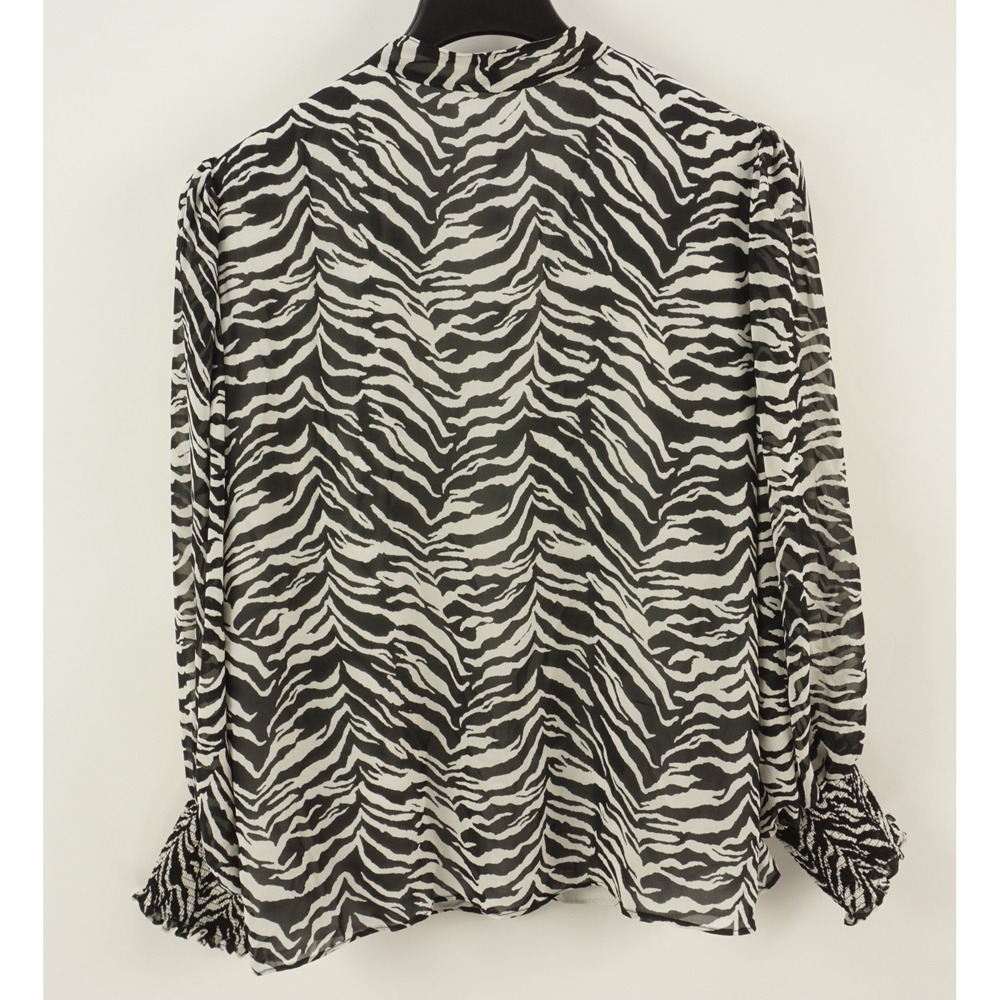New Halogen Women's 2X Smocked Cuff Zebra Print Chiffon Button Up V-Neck Blouse - Picture 2 of 9
